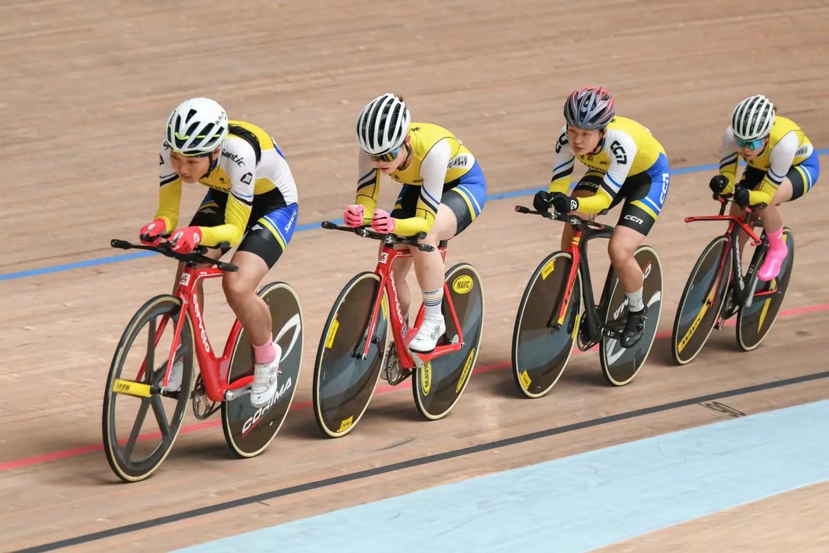 通过冷静的 通过冷静的